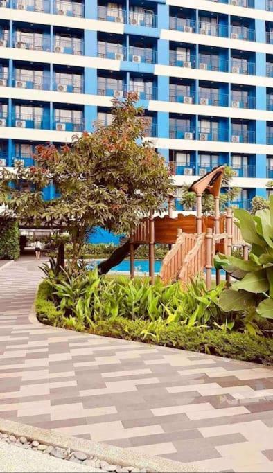 Apartment In Air Residences, Makati With Wifi, Netflix, Pool, Mall And More Manila Luaran gambar