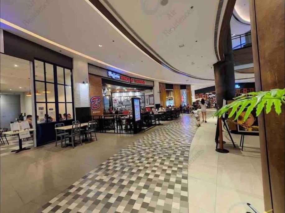 Apartment In Air Residences, Makati With Wifi, Netflix, Pool, Mall And More Manila Luaran gambar