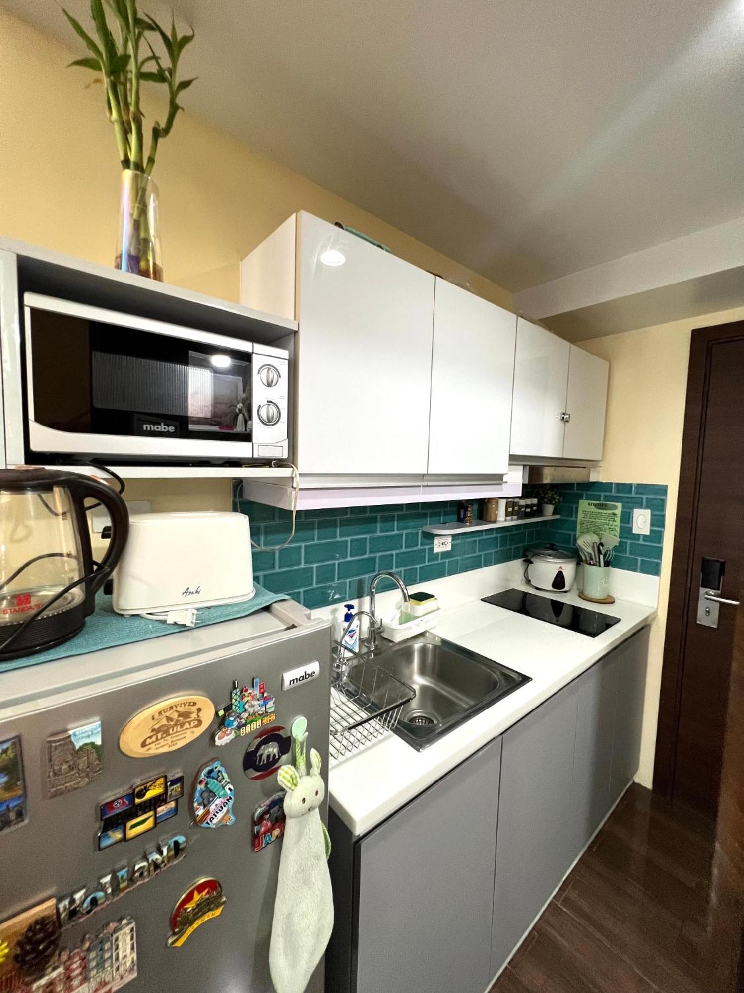 Apartment In Air Residences, Makati With Wifi, Netflix, Pool, Mall And More Manila Luaran gambar