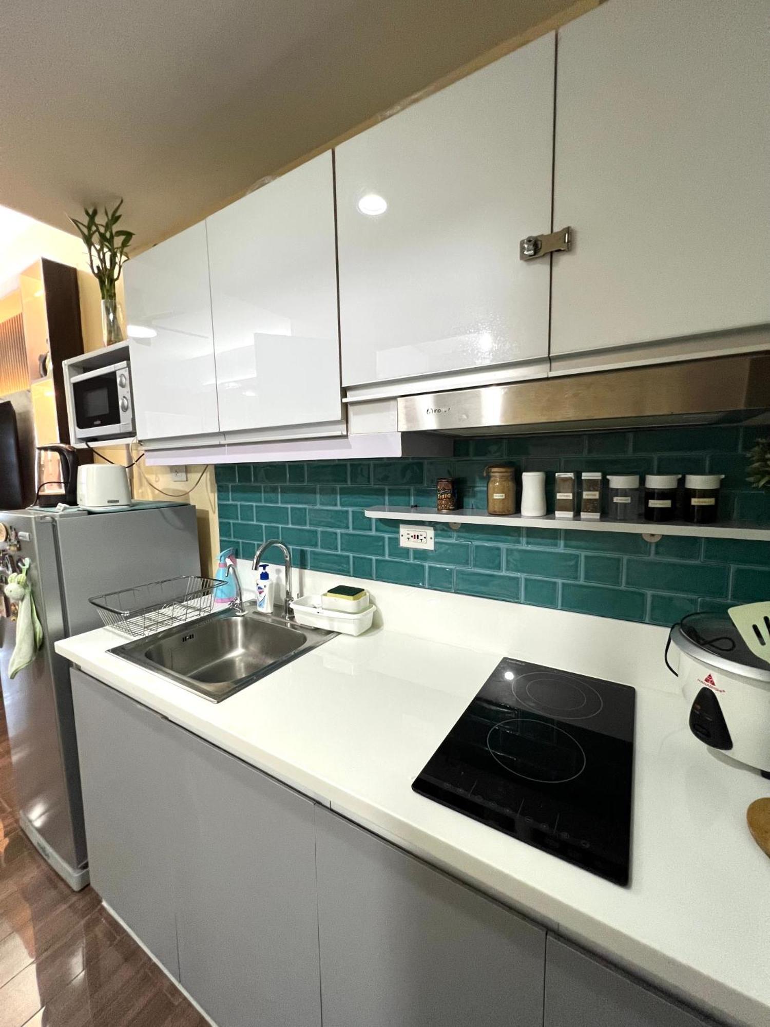 Apartment In Air Residences, Makati With Wifi, Netflix, Pool, Mall And More Manila Luaran gambar