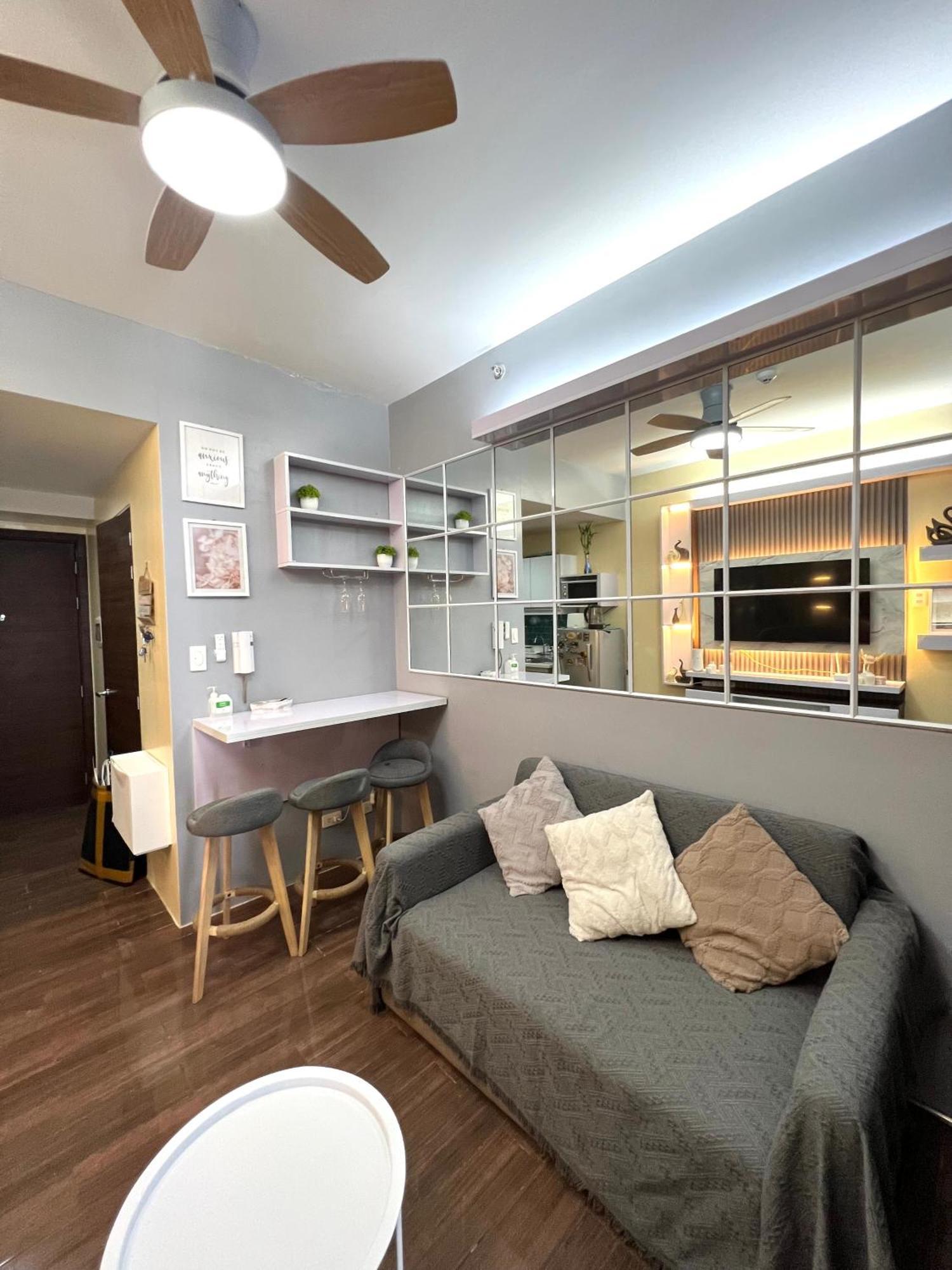 Apartment In Air Residences, Makati With Wifi, Netflix, Pool, Mall And More Manila Luaran gambar