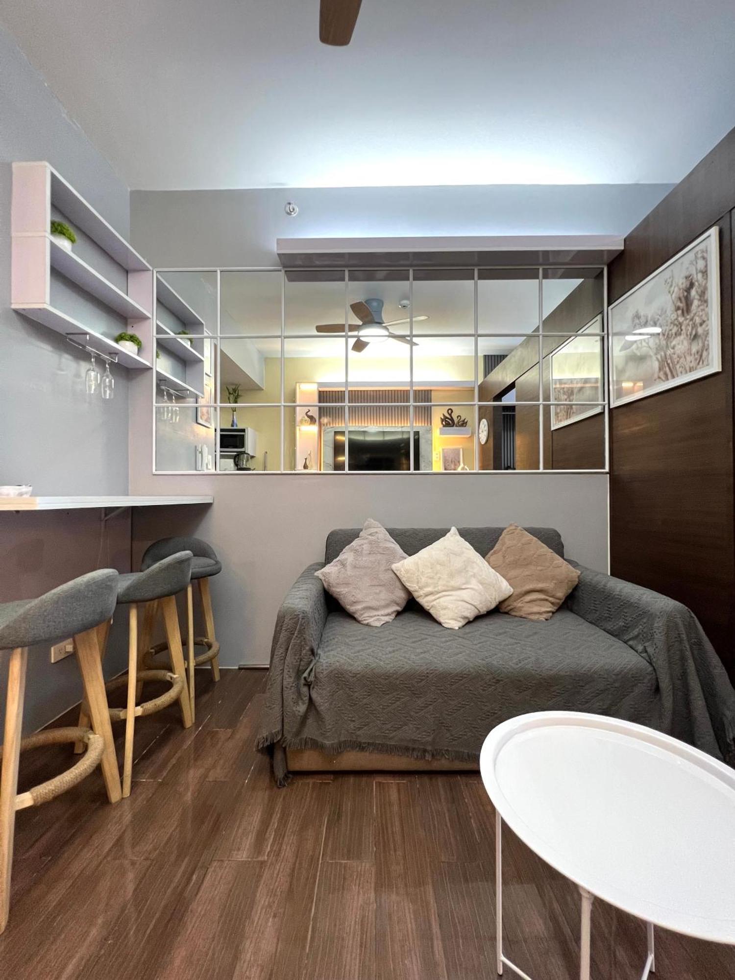 Apartment In Air Residences, Makati With Wifi, Netflix, Pool, Mall And More Manila Luaran gambar